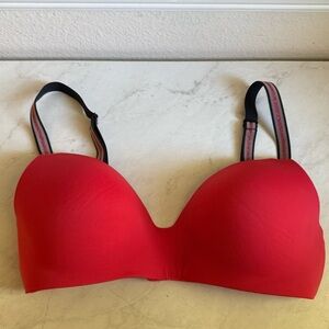 ❇️Victoria's Secret Red Bra with Black Straps 2 for $22❇️